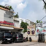 Reddoorz Near Puri Indah Lippo Mall 2