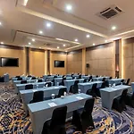 Oakwood Hotel & Apartments Taman Mini Jakarta