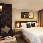 Avissa Suites