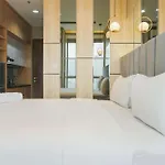 Great Location Studio At The Newton Ciputra World 2 Apartment By Travelio