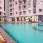 Wonderful And Homey 1Br Apartment Royal Olive Residence By Travelio