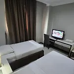 N3 Zainul Arifin Hotel