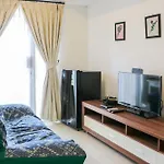 Fancy And Nice 1Br Apartment At H Residence By Travelio
