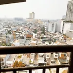 Green Central 1Br Apartments - Hayam Wuruk