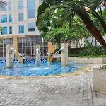 Best Mordern And Homey 2Br Apartment At Casa Grande Residence By Travelio