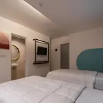 Cove Art Living