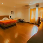 Iotel Dharmawangsa