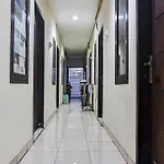 Oyo 91257 Royani Residence
