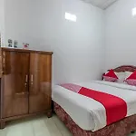 Oyo 1082 Kost Arie 1