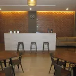 Maxley Hotel @Arjuna