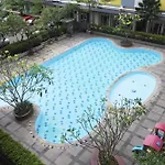 Reddoorz Apartment @ Sentra Timur