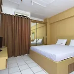 Reddoorz Apartment @ Sentra Timur