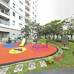 Homey 1 Bedroom Apartment Thamrin Residence By Travelio
