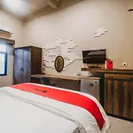 Reddoorz Plus Near Mall Slipi Jaya