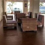 2Br Deluxe And Modern Menteng Park Apartment By Travelio