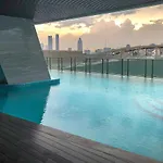 2Br Deluxe And Modern Menteng Park Apartment By Travelio