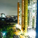 Spacious 1Br Pancoran Riverside Apartment Near Kalibata City By Travelio