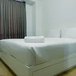 Spacious 3Br Ambassade Kuningan Apartment By Travelio