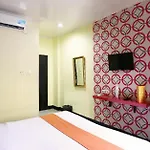 Hollywood Hotel