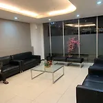 Green Bay Pluit Apartment - Seaview Studio Fast Wifi