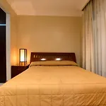 Roosseno Plaza Serviced Apartment