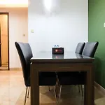 2 Bedroom Park Royale Apartment By Travelio