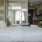Tranquil Studio Apartment At Menteng Park By Travelio