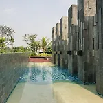 Minimalist And Cozy 2Br Citralake Suites Apartment By Travelio