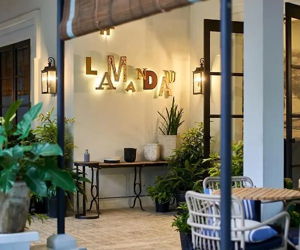 Lamandau House