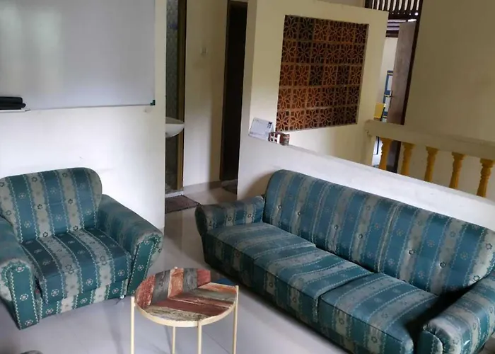 Kabin Kapsule Ui Depok - Male Only