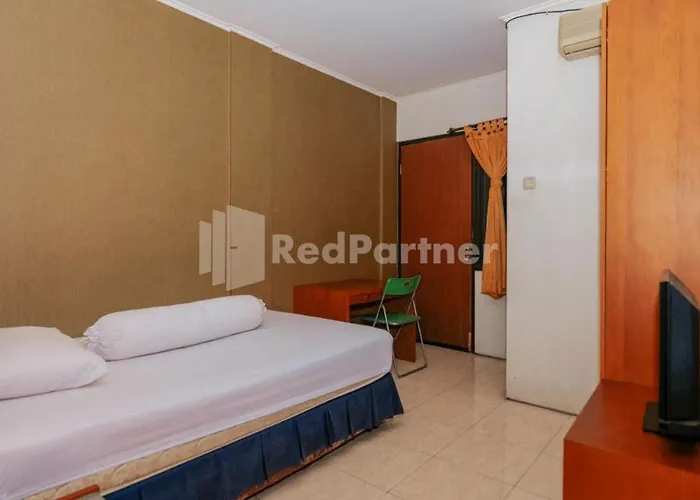 De Lugano Scbd Syariah Mitra Reddoorz