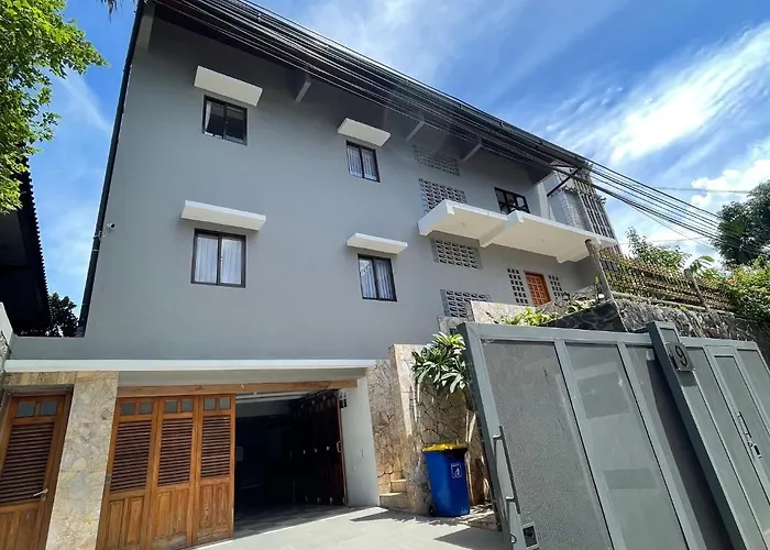 9 Residence Guesthouse Syariah Cilandak