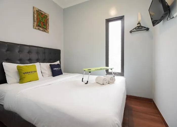 Urbanview Hotel Arafuru Residence Duren Sawit