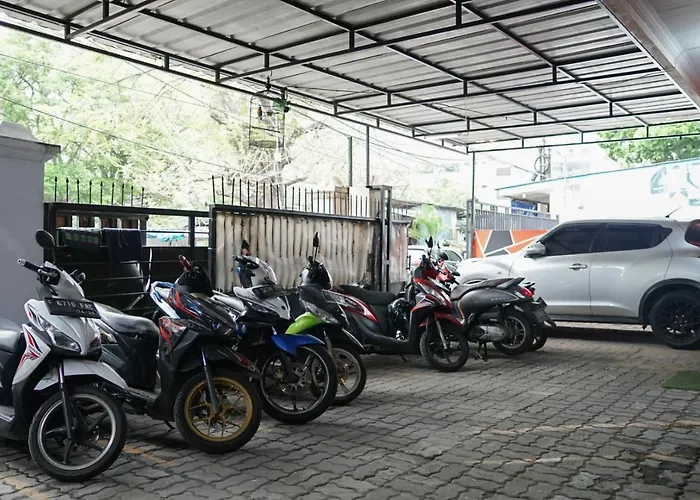 Cosmo Tanjung Duren Mitra Reddoorz