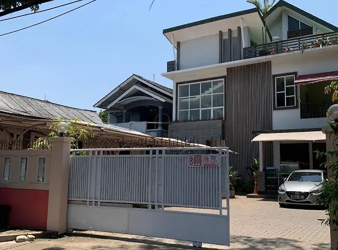 Oyo 93145 Pondok Alam Syariah