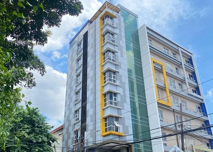 Lynt Hotel