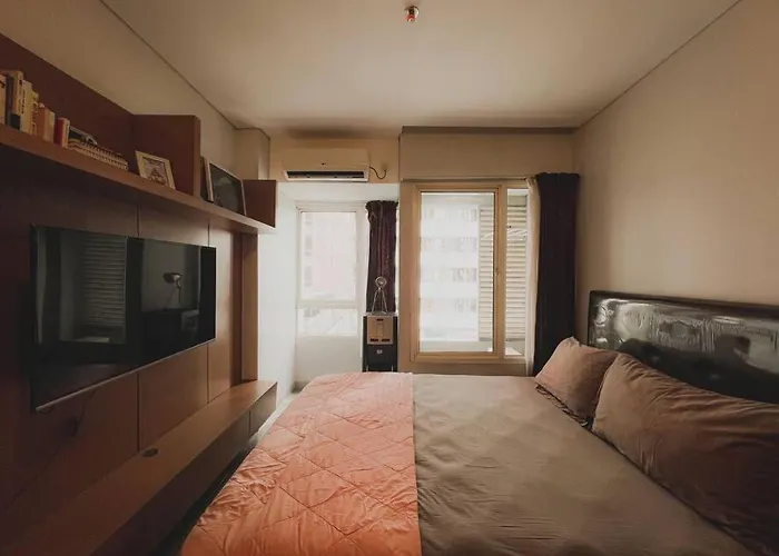 Vintage Oasis Retro Studio At Nifarro Apartment
