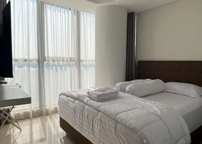 Gold Coast Pik Sea View Apartment 2 Br