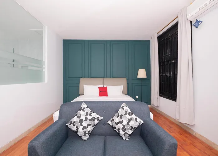 Reddoorz Premium Near Rs Pondok Indah