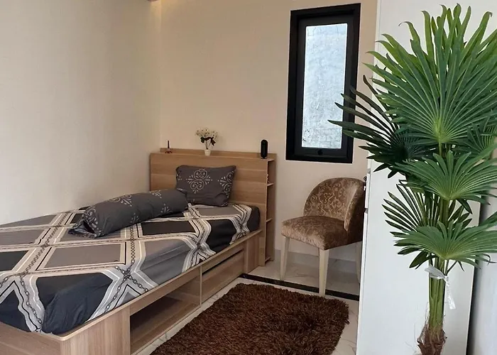 Belle\'S Wmr Guest House