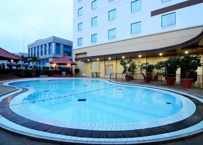 Grand Cempaka Business Hotel