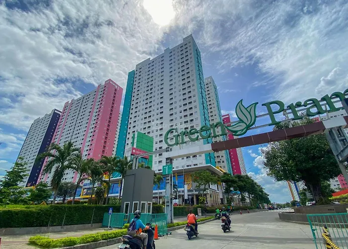 Cozy Living 2Br Green Pramuka City Apartment Near Mall By Travelio
