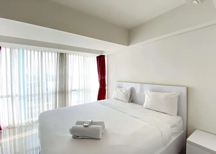 Comfort Stay And Homey 2Br Apartment At H Residence By Travelio