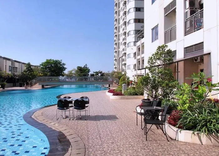 40 Percent Off 1Br City View Apartment In Superb Central Location
