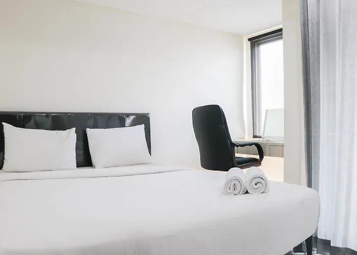Best Deal And Cozy 1Br Apartment Sentraland Cengkareng By Travelio