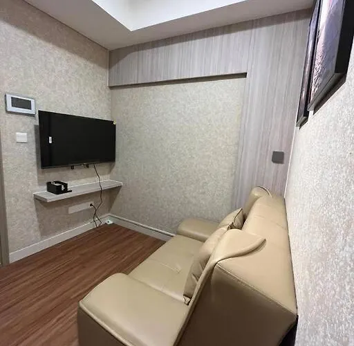 Gold Coast Room Classic Prs Studio Netflix