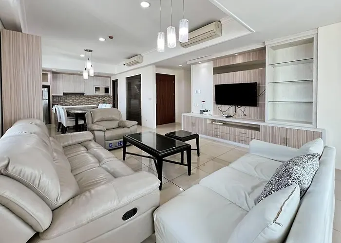 Luxury 3Br Kemang Village Residence With Netflix, Wifi, Pool By 2Ndhome