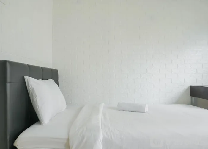 Best Location 2Br At The Wave Kuningan Apartment By Travelio