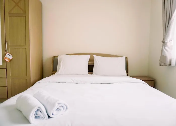 Elegant And Comfortable 2Br Puri Garden Apartment By Travelio