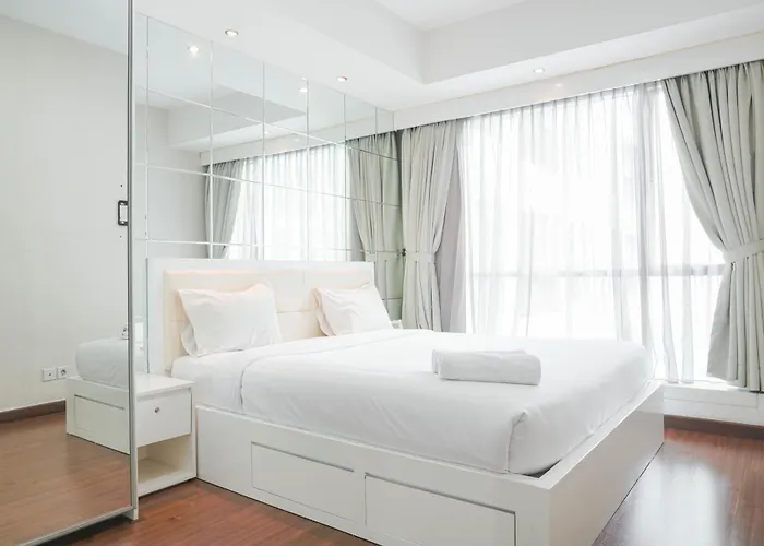 Stunning And Strategic 2Br Apartment At Casa Grande Residence By Travelio